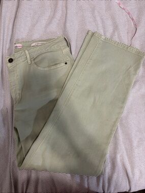Guess Straight Leg Jeans in Sage Green